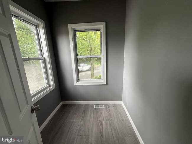 Photo - 178 Crosswicks Rd