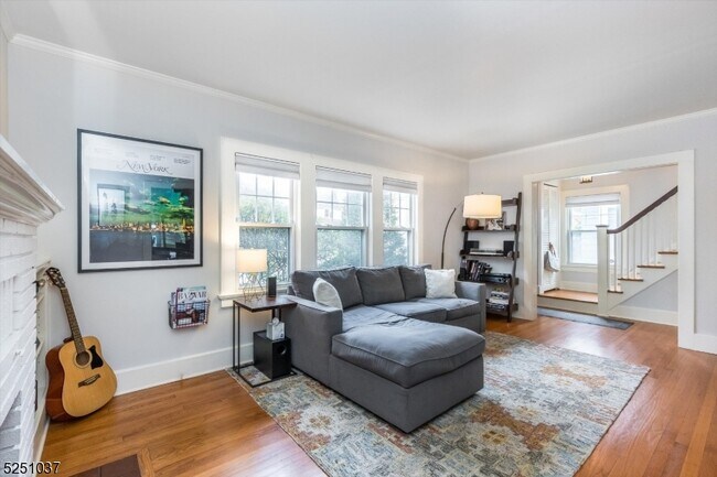 Photo - 75 Gordonhurst Ave