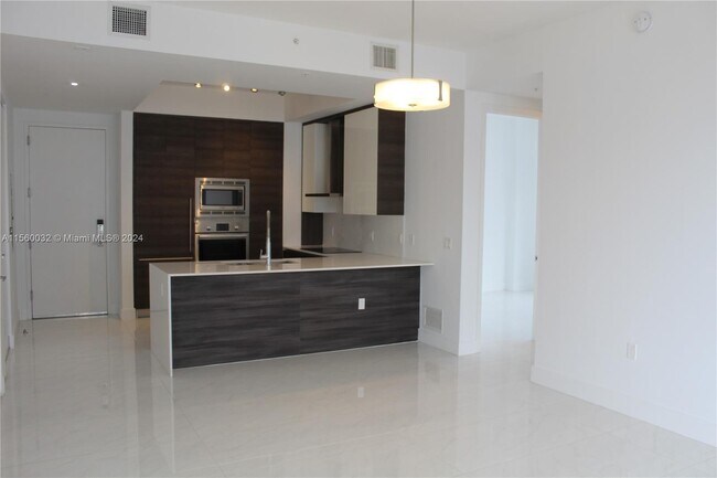 Photo - 301 Altara Ave Unidad UPH1001