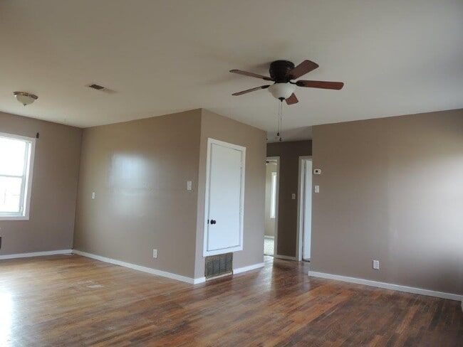 Photo - 410 Snyder St