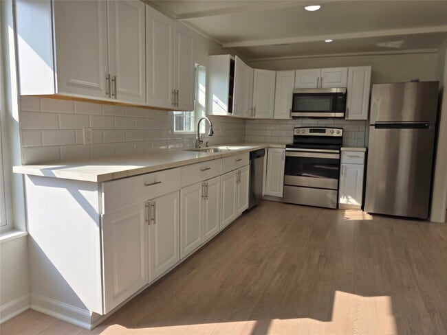 Building Photo - 505 Park Ln