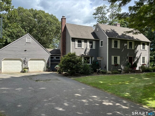 70 Goose Hill Rd