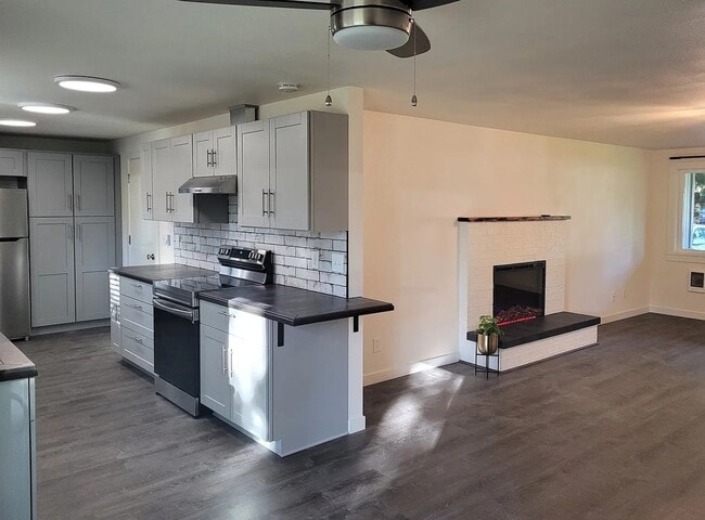 Photo - 9029 Boulder Ln SE