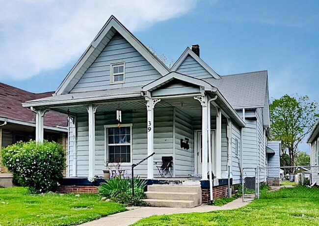 Building Photo - 39 N Belmont Ave Unit C Rental