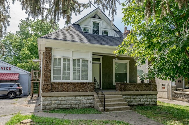 Photo - 3749 Southern Pkwy House