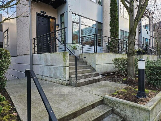 Photo - 2176 NW 16th Ave