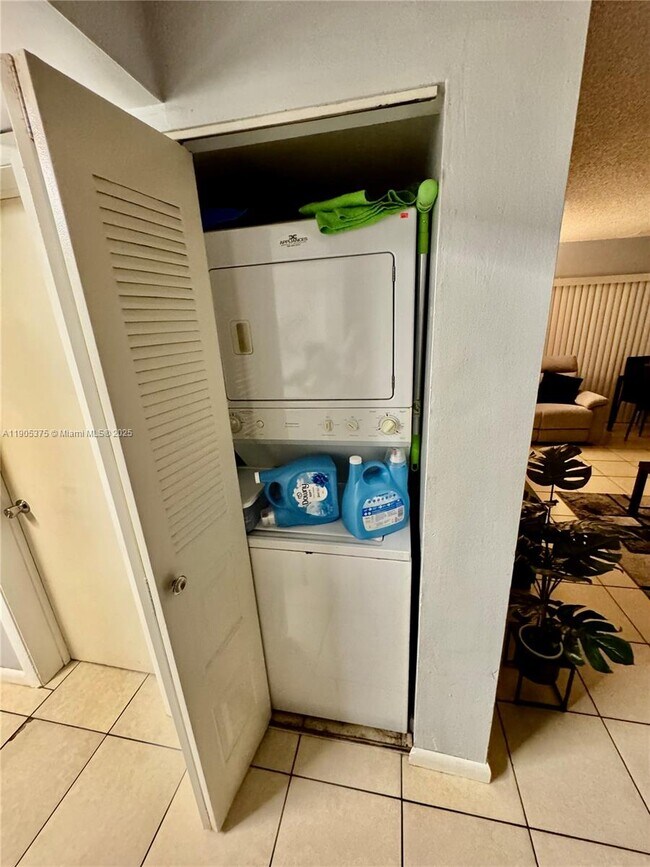 Photo - 15201 SW 80th St Unit 106