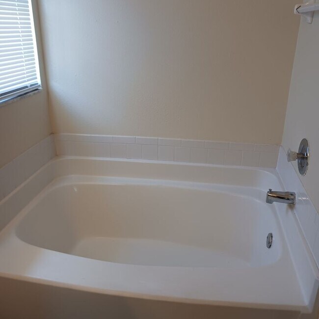 Photo - 289 White Marsh Cir