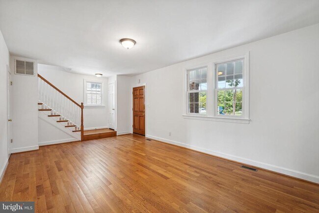 Photo - 3910 Yuma St NW