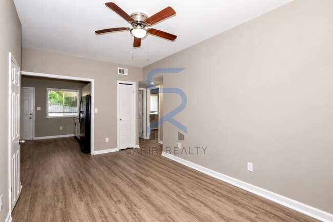 Photo - 359 Lanier St NW