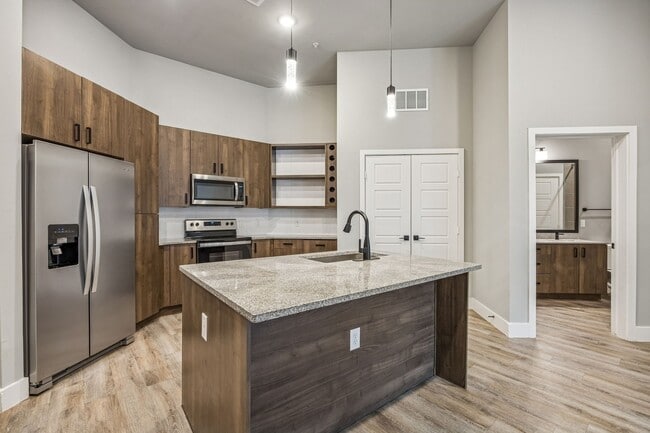 Photo - 3700 Ross Ave Unidad 216