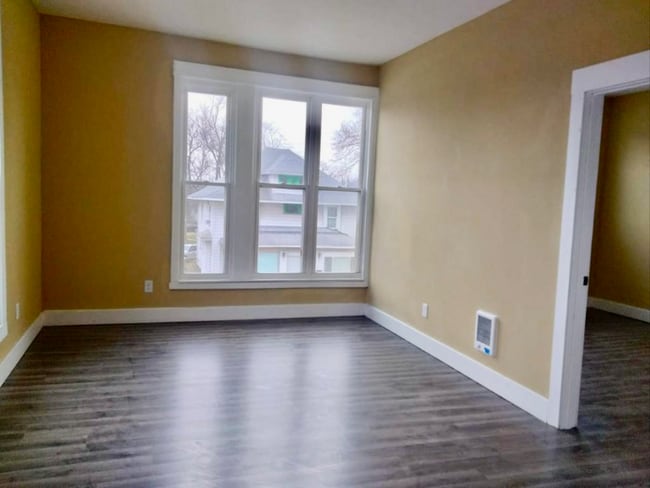 Photo - 915 S Main St Unit 1BR