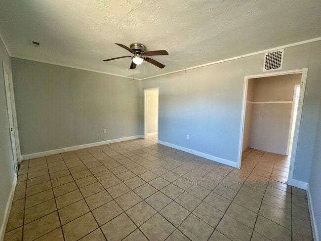 Photo - 716 Miller Rd Unit 716 B