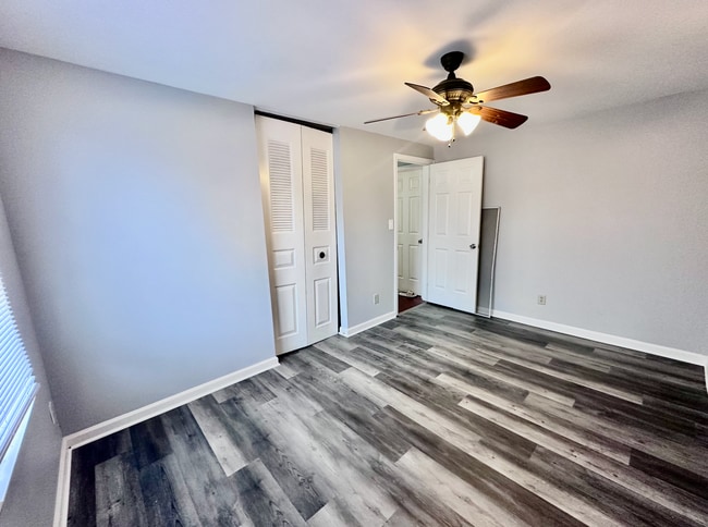 Photo - 10612 Holleybrooke Dr