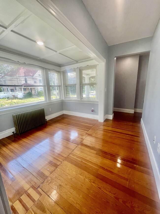 Photo - 289 Webster St Unit 1