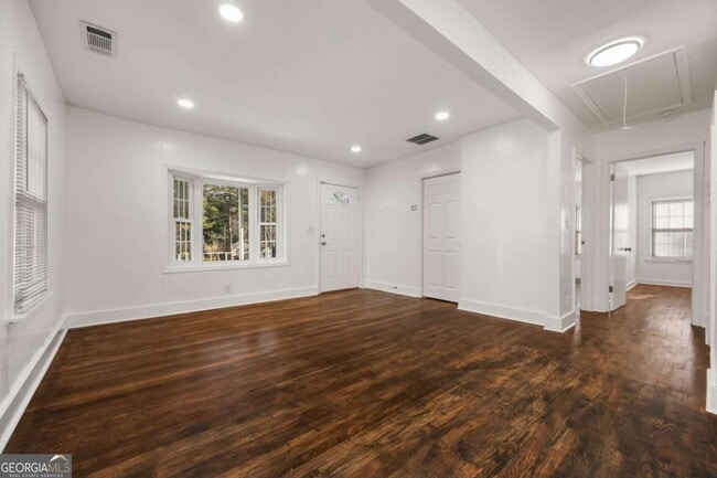 Photo - 2584 Oldknow Dr NW