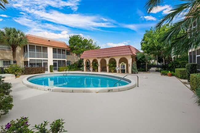 Photo - 101 E McNab Rd Unidad 427