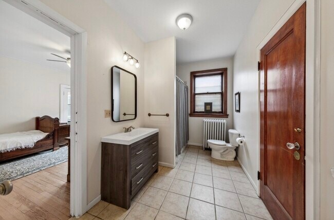 Photo - 5054 S Woodlawn Ave