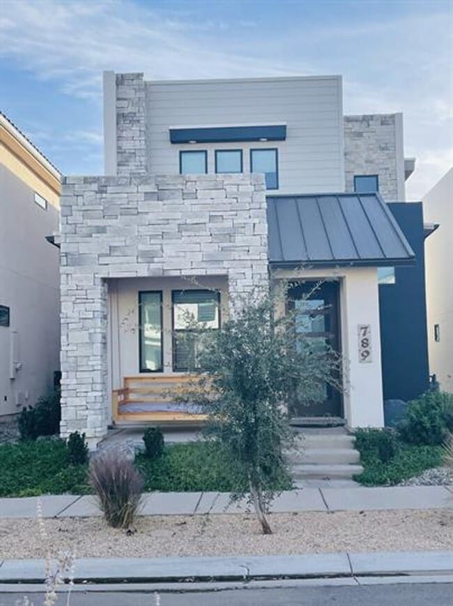 Photo - 789 W Scarlet Hill Dr
