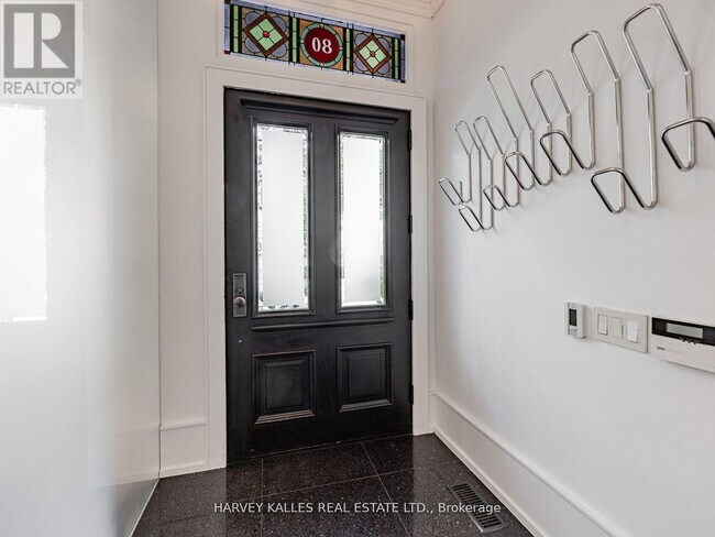 Photo - 80 Hazelton Ave