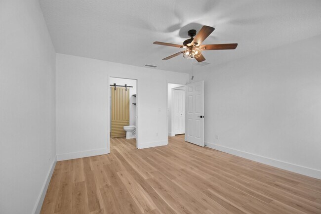 Photo - 101 Azalea Rd