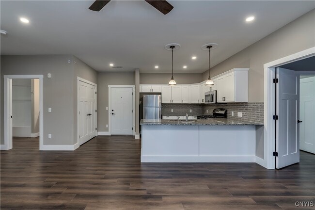 Building Photo - 4597 NY-31