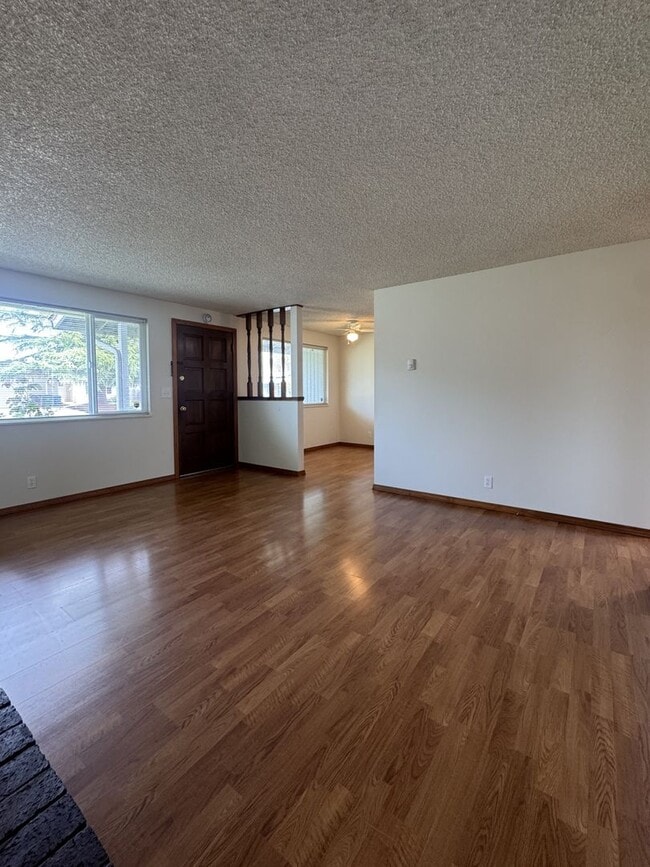 Photo - (KIE 1) 2-Bed, 1-Bath Duplex Unidad 1106