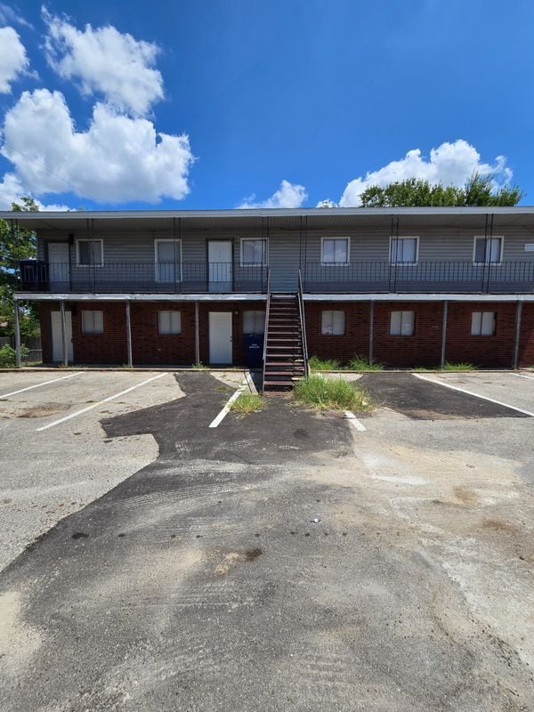 Building Photo - 903 S 15th St Rental