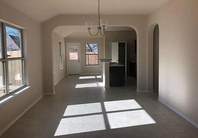 Photo - Spacious 3 bedroom, 2 bath available!