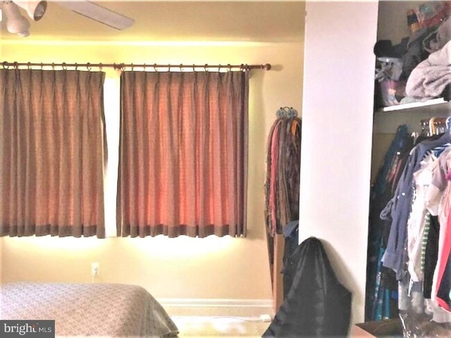 Photo - 206 Linden Ln