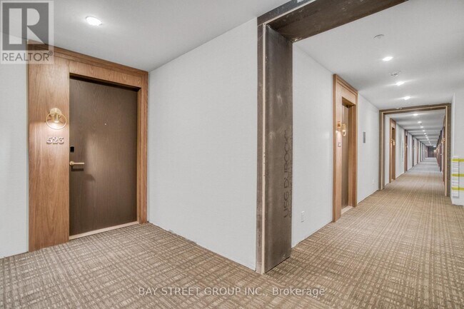 Photo - 6 Greenbriar Rd Unit 523