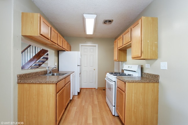 Photo - 256 Sunset Ct