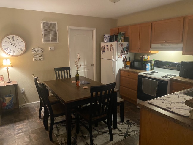 Photo - 171 St George Ln