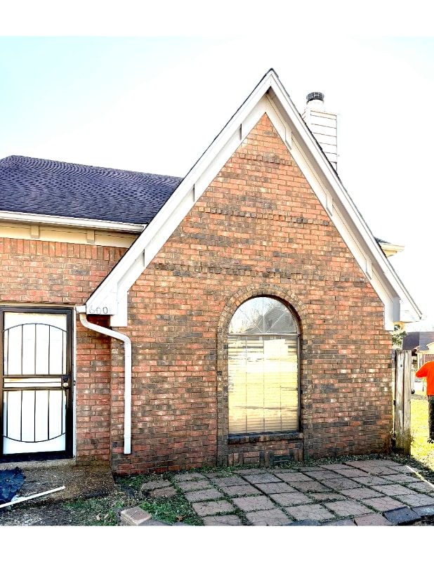 Building Photo - 6001 Hickory Cove