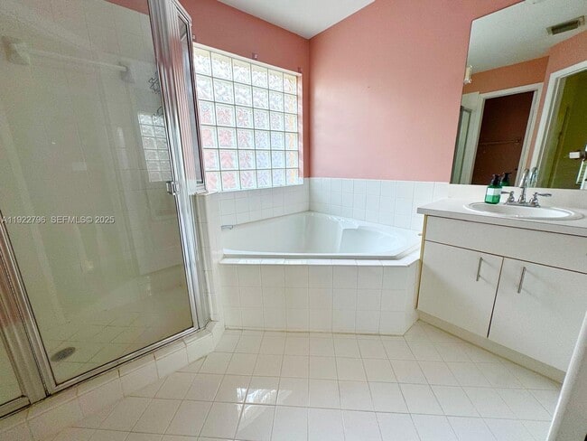 Photo - 15430 SW 143rd Terrace