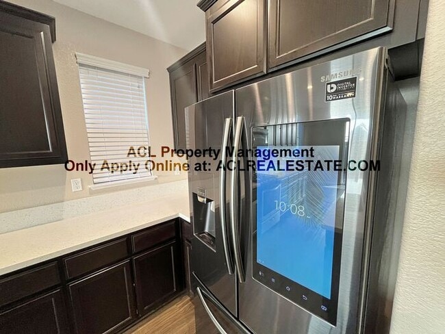 Photo - Spacious 5 Bedroom Brentwood Home With Solar Tesla Powerwall And Prime Walkable Location