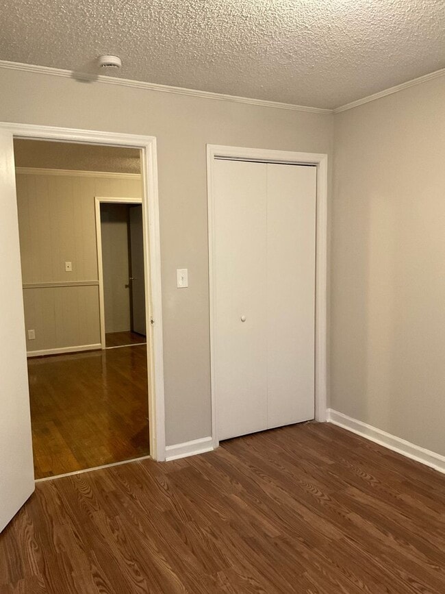 Photo - 4 Bedroom Brick Home in Gastonia - Hardwood Floors, Spacious Rooms!!!