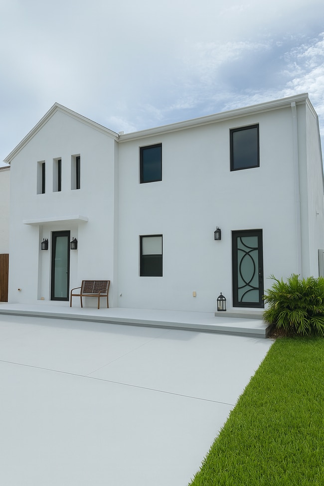 Building Photo - 12030 SW 272nd Ter