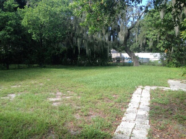 Photo - 115 Longfellow Blvd