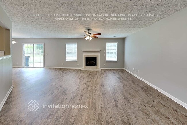 Photo - 939 Bramble Way