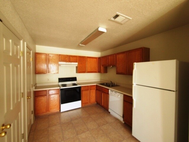 Photo - 202 Janelle Dr Unit B