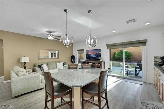 Building Photo - 10167 Bishops Peak Ct