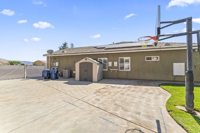 Photo - "Spacious Ranch Style 4-Bedroom Oasis with...