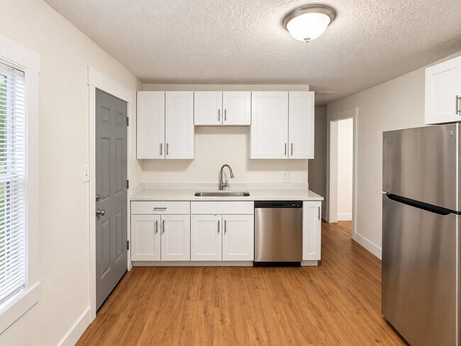 458 E Lambourne Ave Unit B