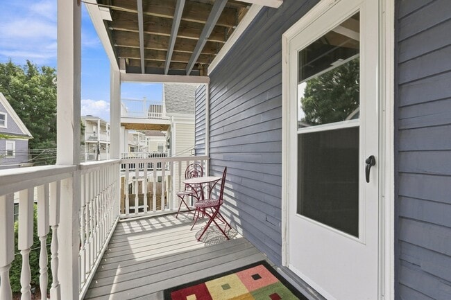 Photo - 31 Saxton St Unit 2