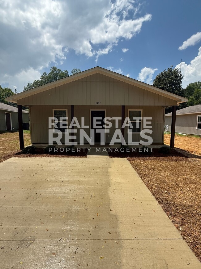 Building Photo - 1497 Van Buren Ave Rental