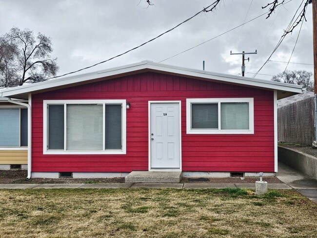 Building Photo - 1224 SW Murray St Unit 104