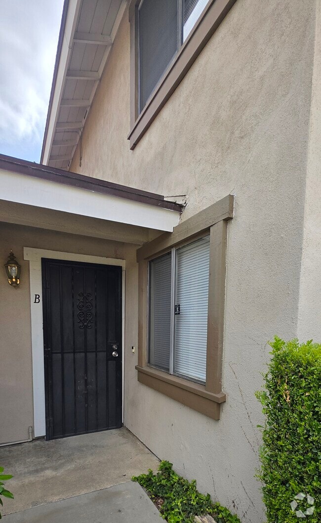 Building Photo - 23430 Sunset Crossing Rd Unit B Rental