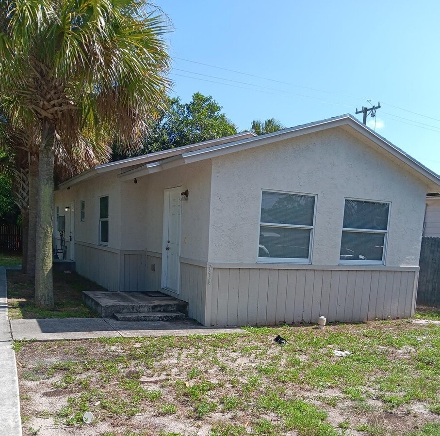 Photo - 710 51st St Casa
