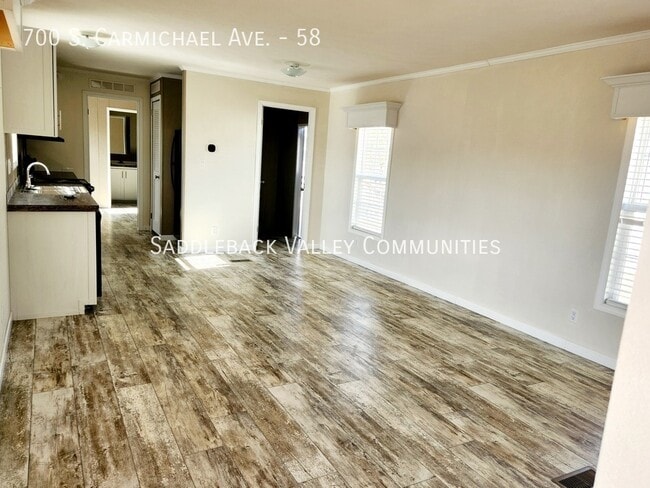 Photo - 700 S Carmichael Ave